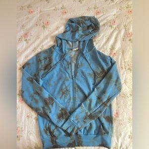 Sky and Sparrow blue tie-dye jacket